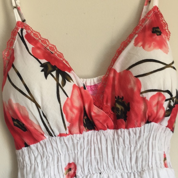 Sundress - Picture 5 of 6